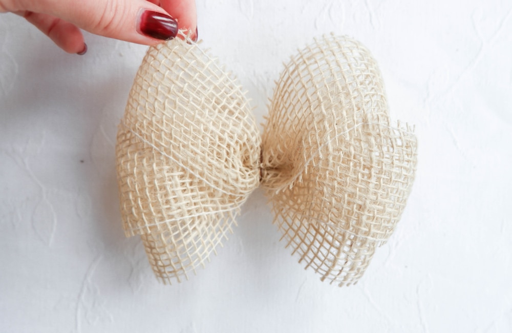 jute-burlap-bow