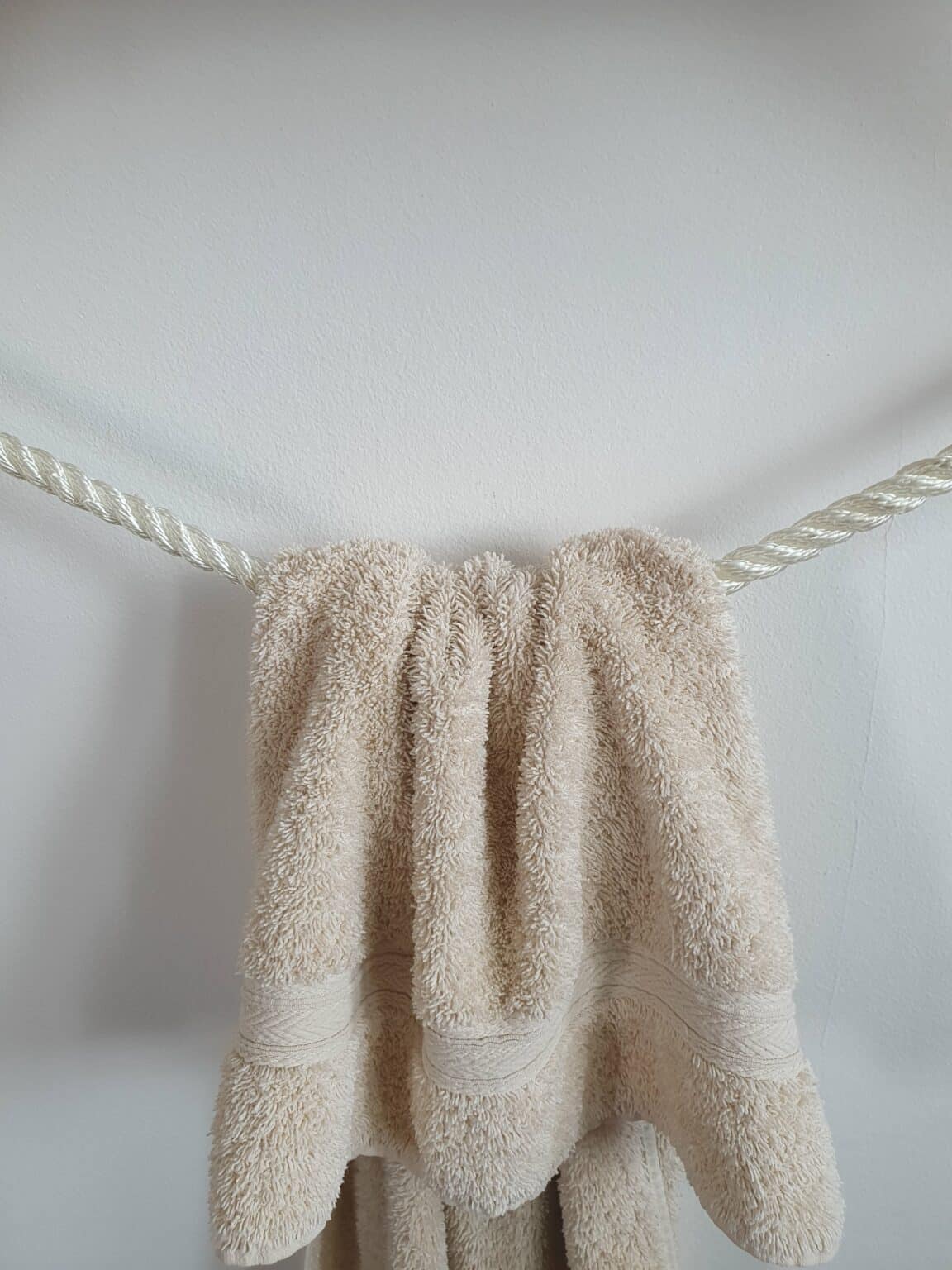 towel-holder-rope