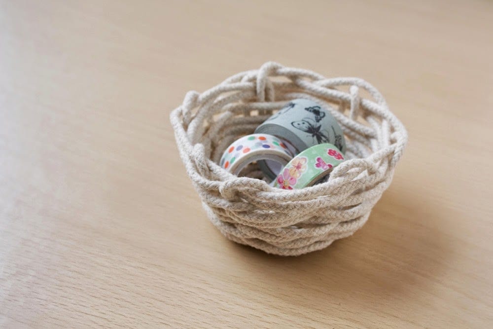 mini-rope-basket