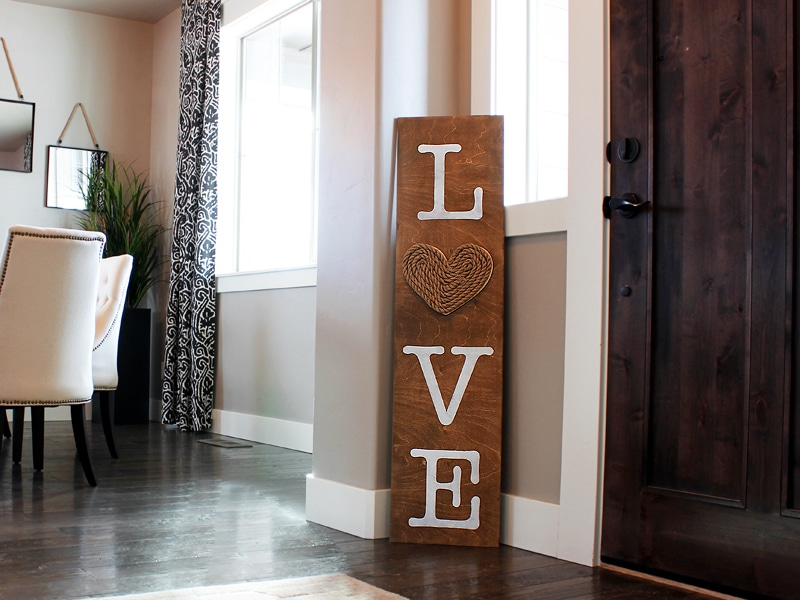 rope-love-letter-sign