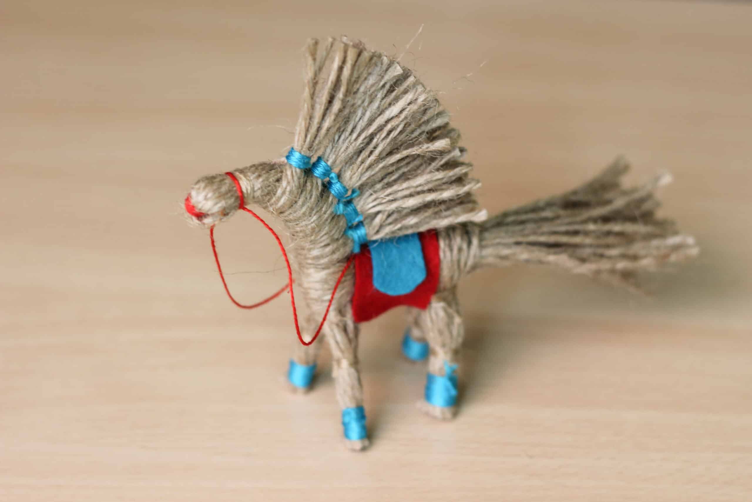 rope-horse