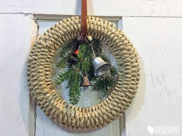 Pine Cone Christmas Tree - Manda Panda Projects